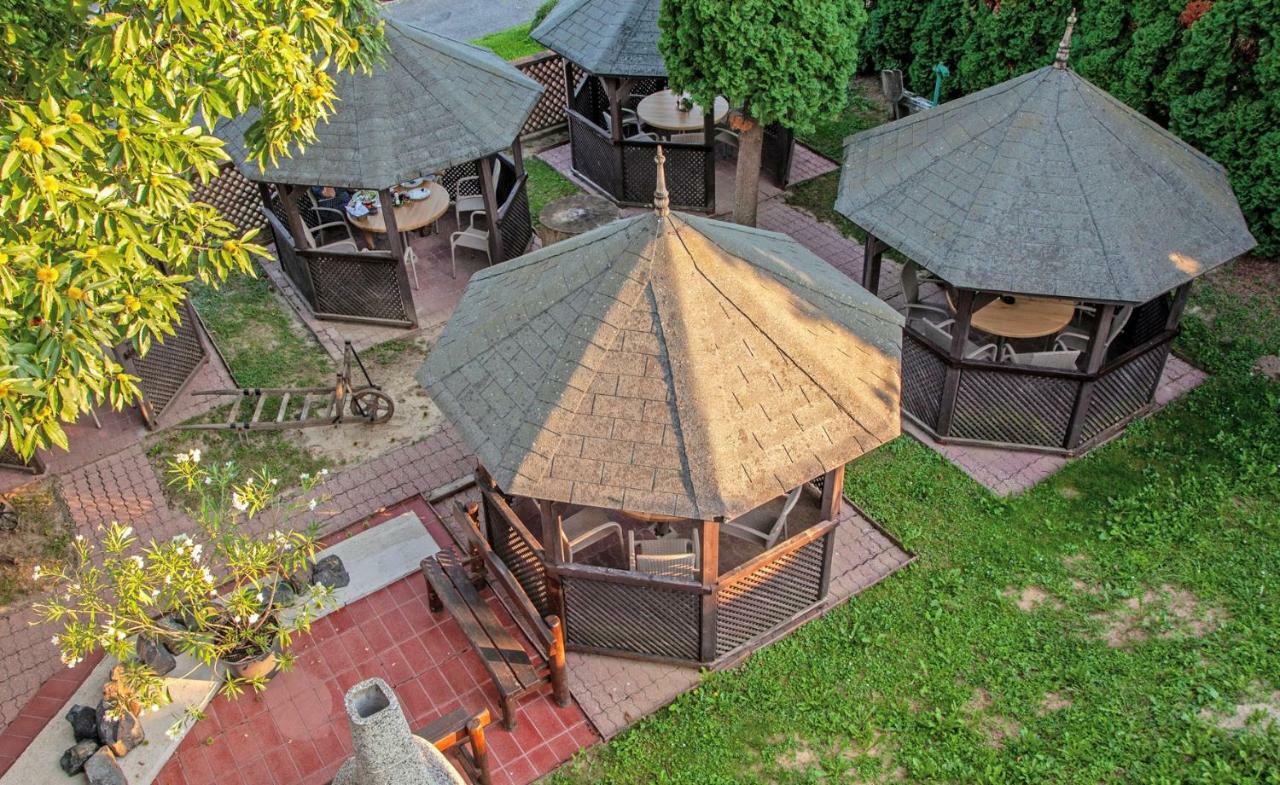 Gesztenyés Zalakaros Esterno foto
