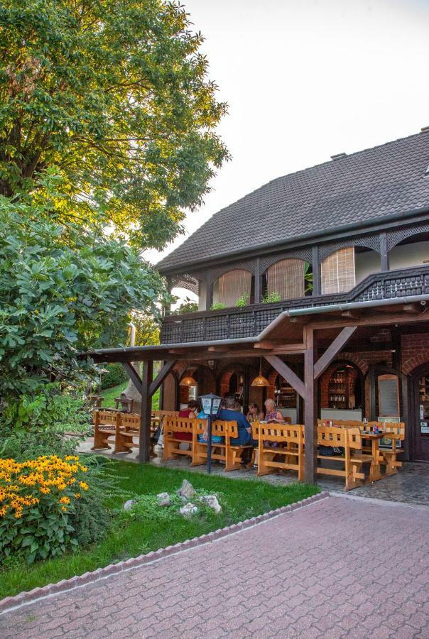 Gesztenyés Zalakaros Esterno foto